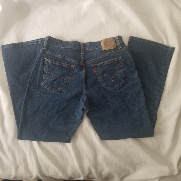 ***Levi's 550 Relaxed Bootcut - Picture 2 of 3
